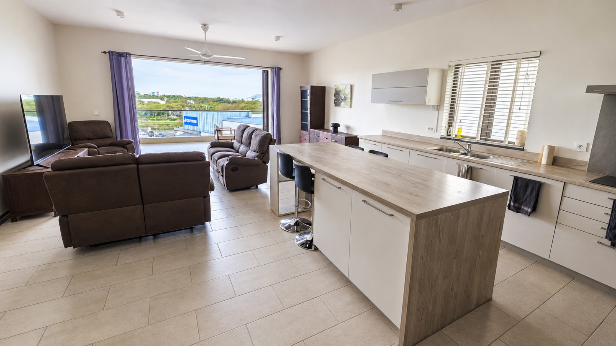 Property – LexpressProperty.com | 828735 | Ref01