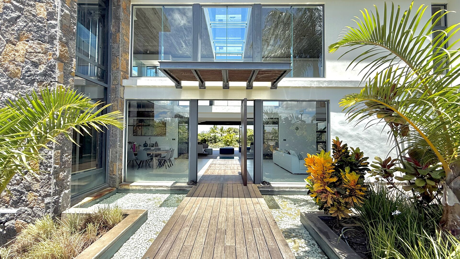 House / Villa of 5 bedrooms for sale in Beau Champ, east, Mauritius – LexpressProperty.com | 775306 | Ref01