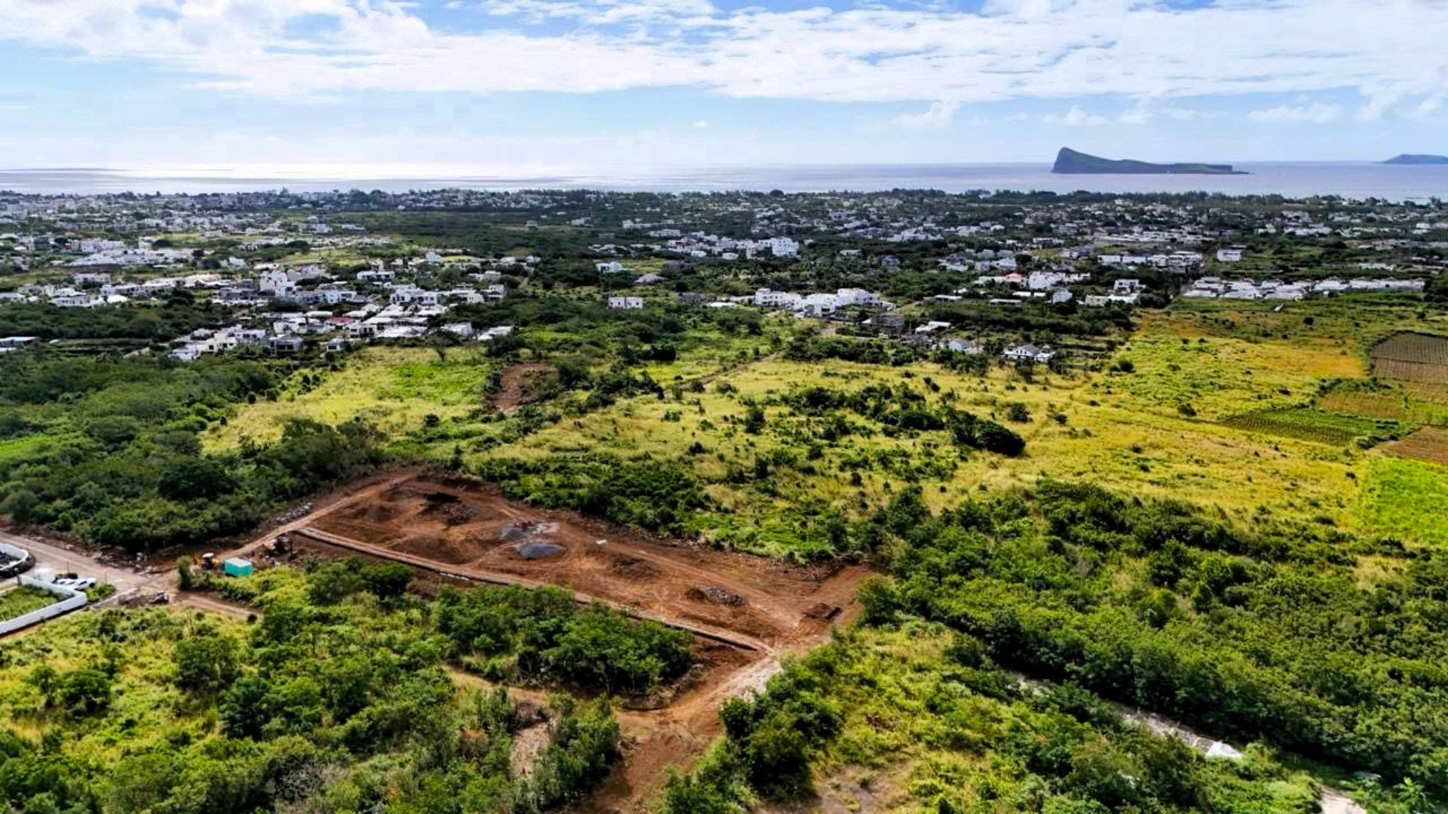 Residential land of 413 m2 for sale in Péreybère, north, Mauritius – LexpressProperty.com | 815842 | Ref01