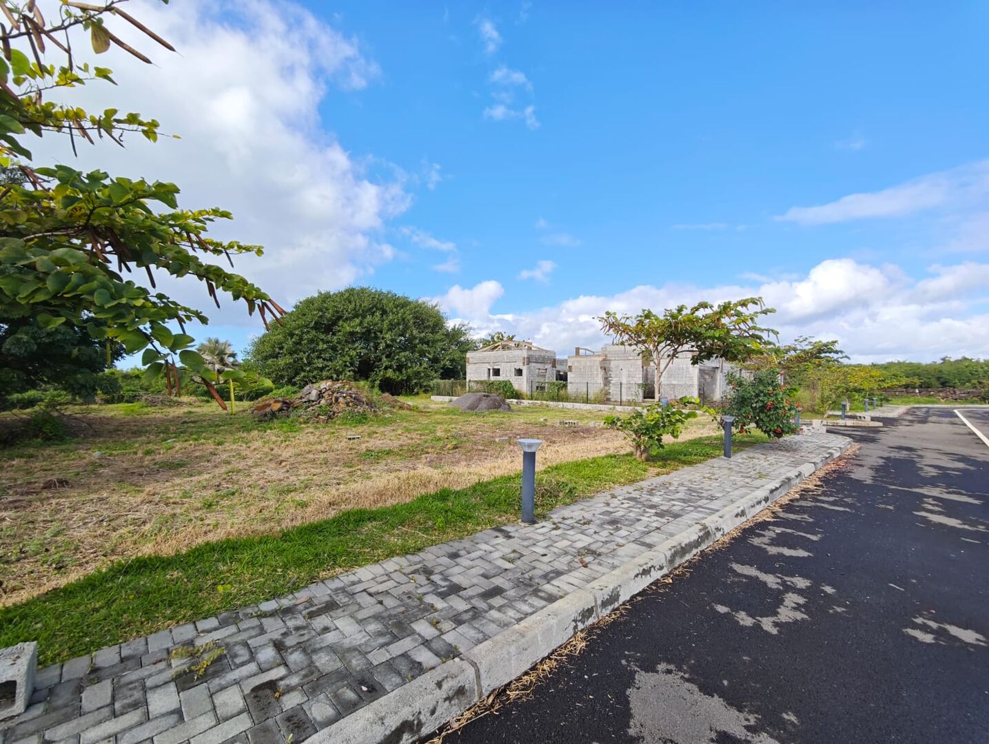 Terrain résidentiel de 900 m2 en vente à St Antoine, nord, île Maurice – LexpressProperty.com | 816074 | Ref01