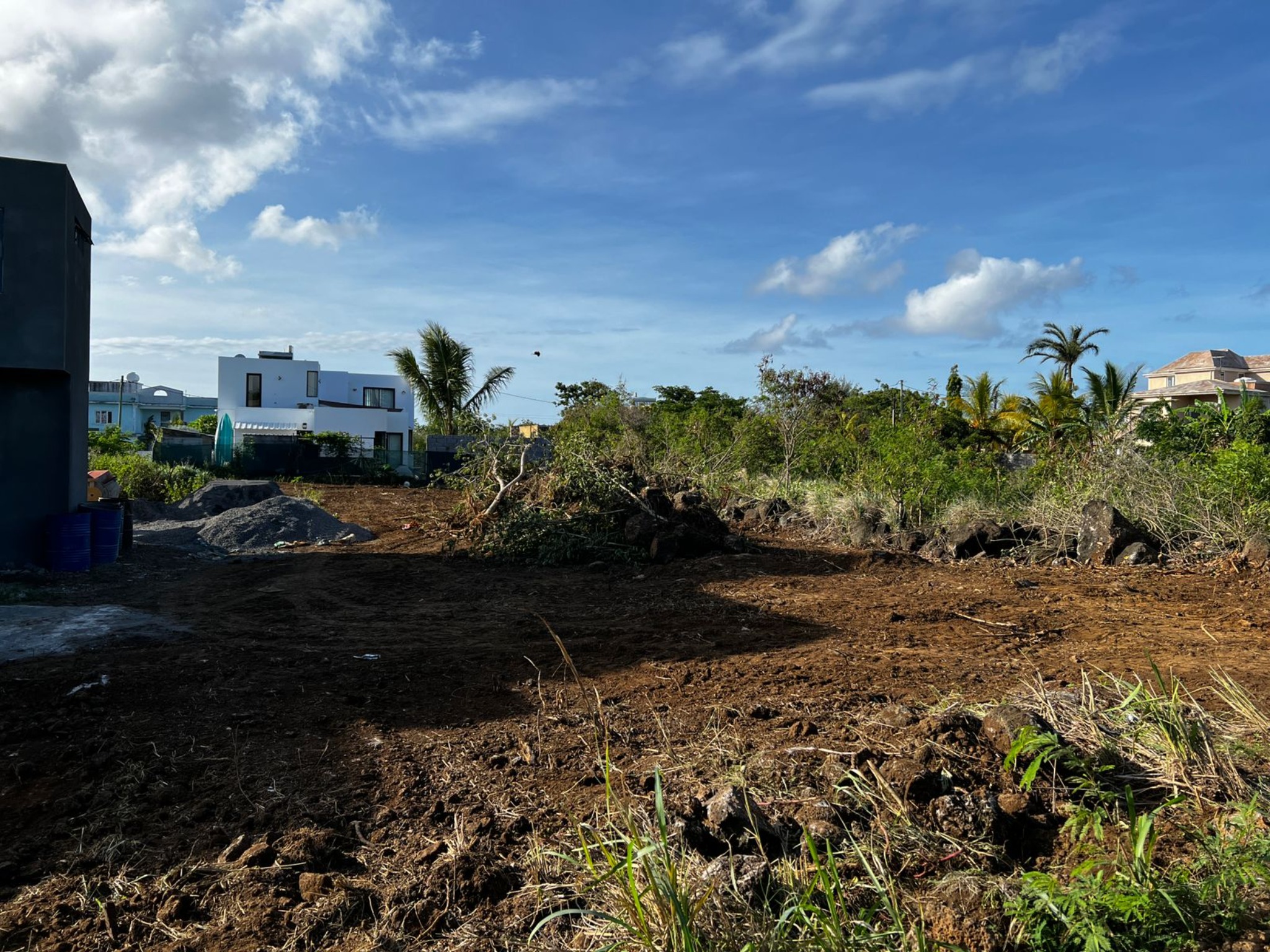 Residential land of 612 m2 for sale in Calodyne, north, Mauritius – LexpressProperty.com | 816652 | Ref01