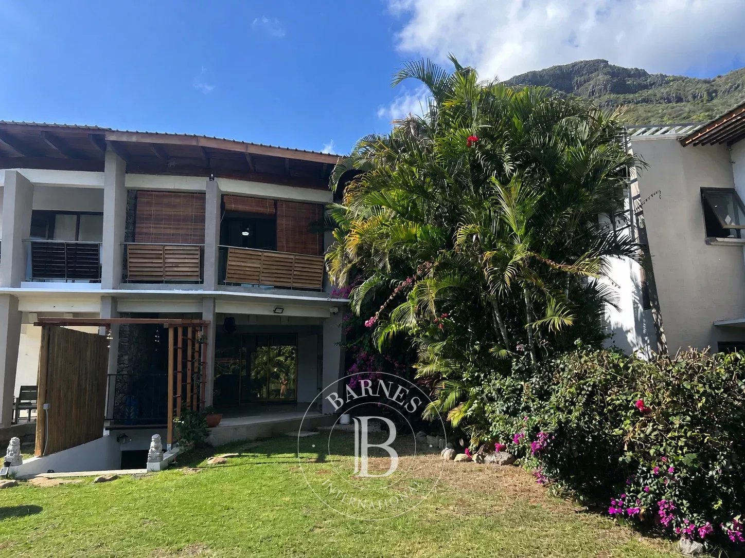 Townhouse / Duplex of 3 bedrooms for rent in Black River, west, Mauritius – LexpressProperty.com | 819921 | Ref01