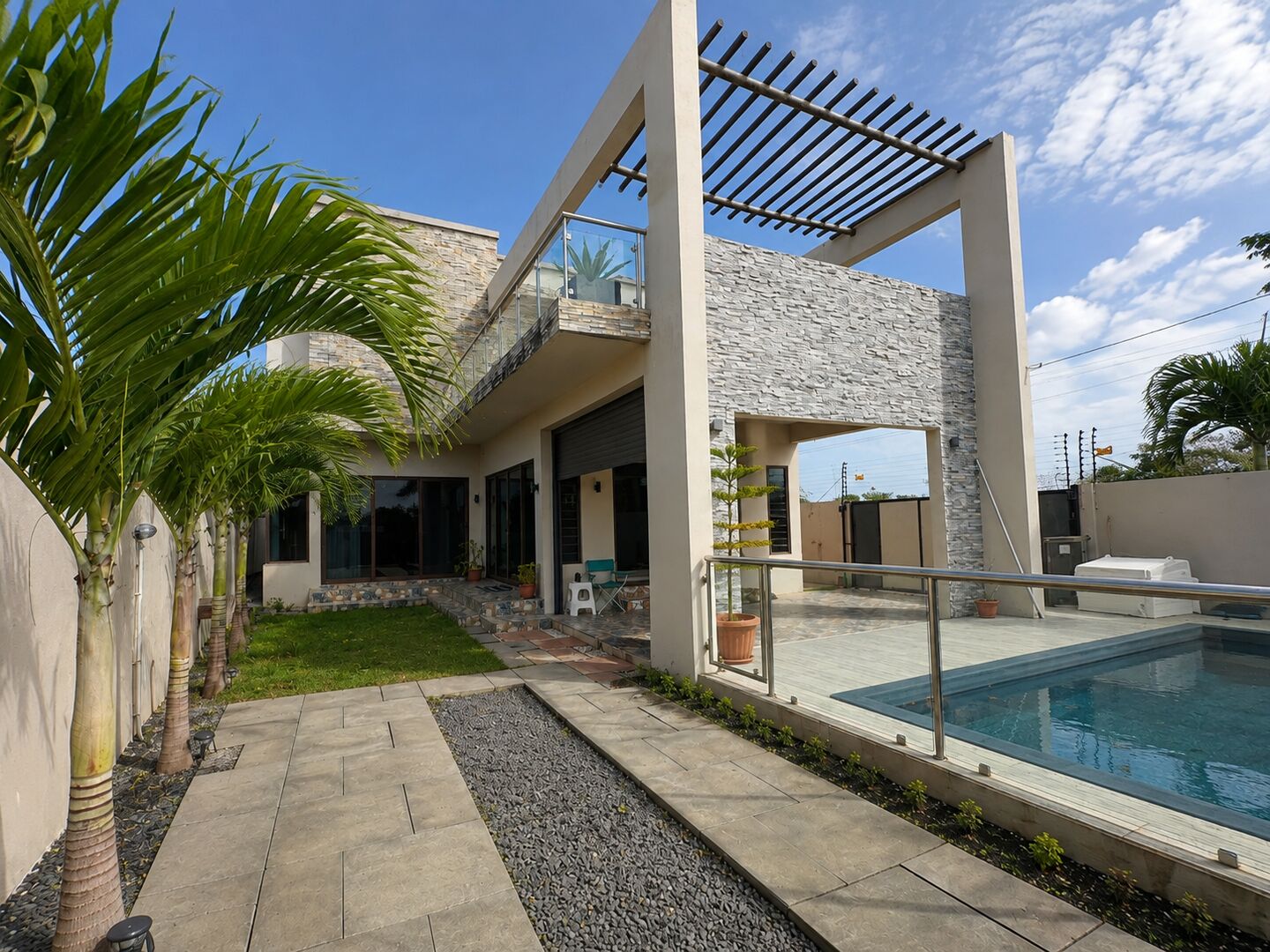 Property – LexpressProperty.com | 834876 | Ref01
