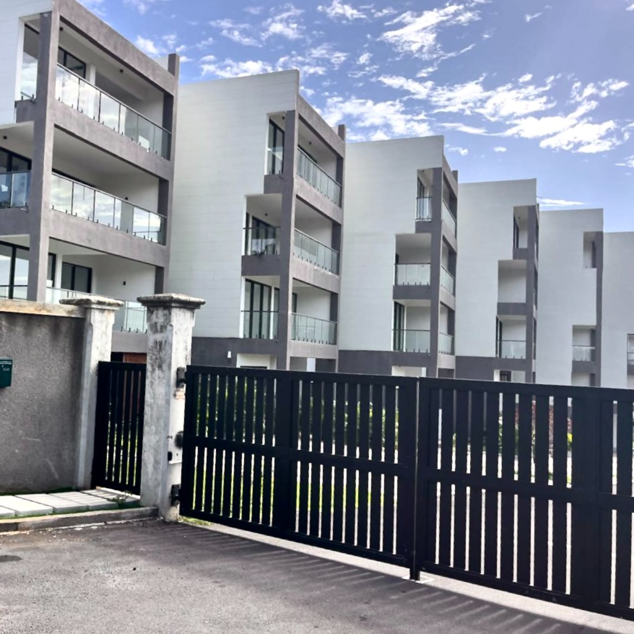Penthouse of 3 bedrooms for sale in Albion, west, Mauritius – LexpressProperty.com | 834851 | Ref01