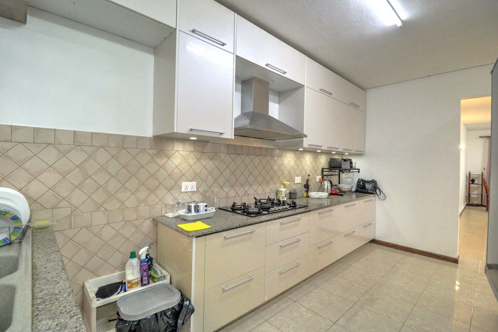Appartement 3 Chambre(s) en location à Quatre Bornes, centre, île Maurice – LexpressProperty.com | 836309 | Ref01