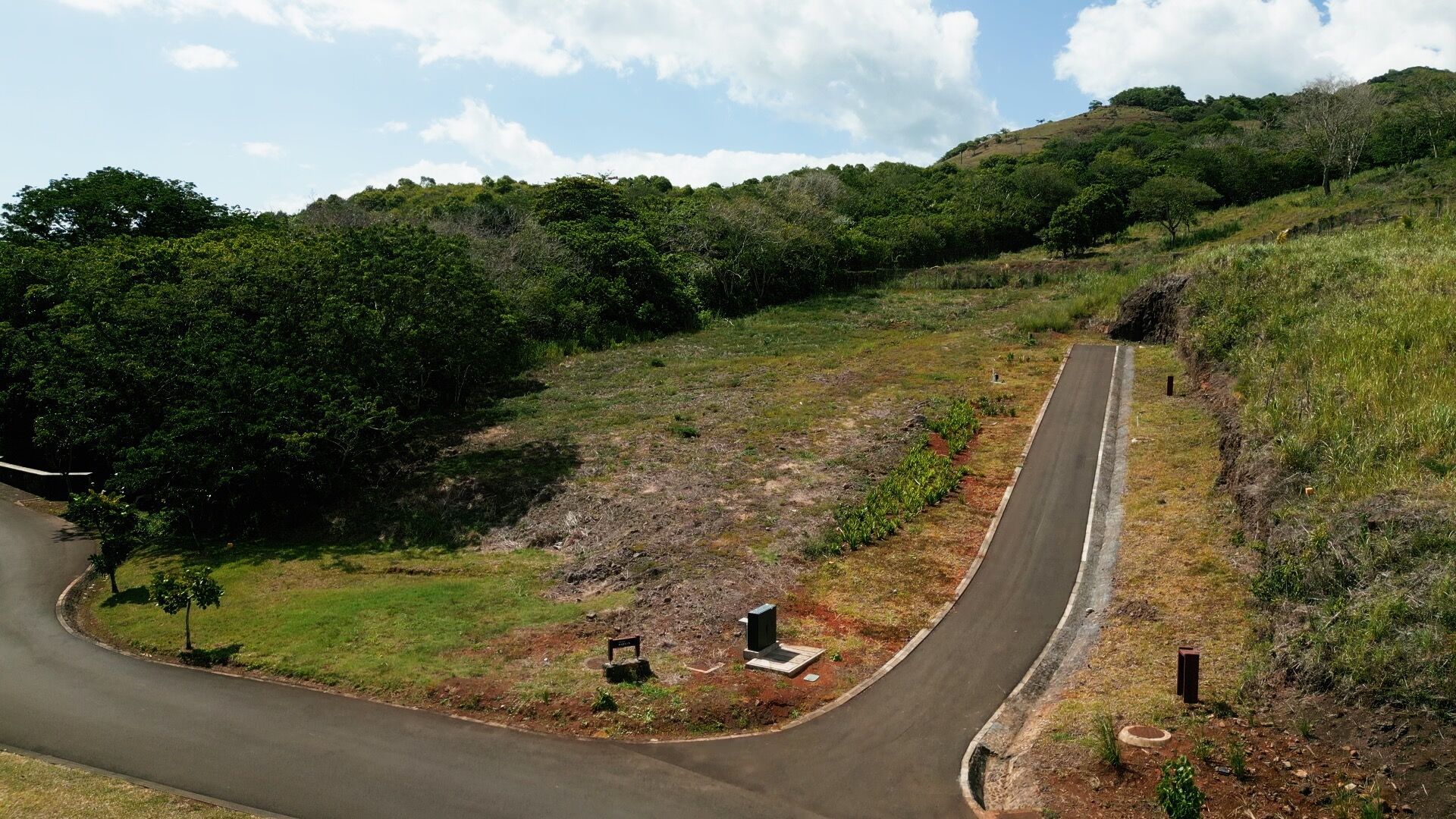 Residential land of 1513 m2 for sale in Bel Ombre, south, Mauritius – LexpressProperty.com | 830459 | Ref01