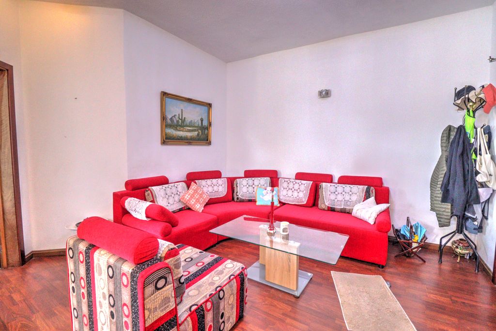 Apartment of 2 bedrooms for sale in Quatre Bornes, center, Mauritius – LexpressProperty.com | 830878 | Ref01