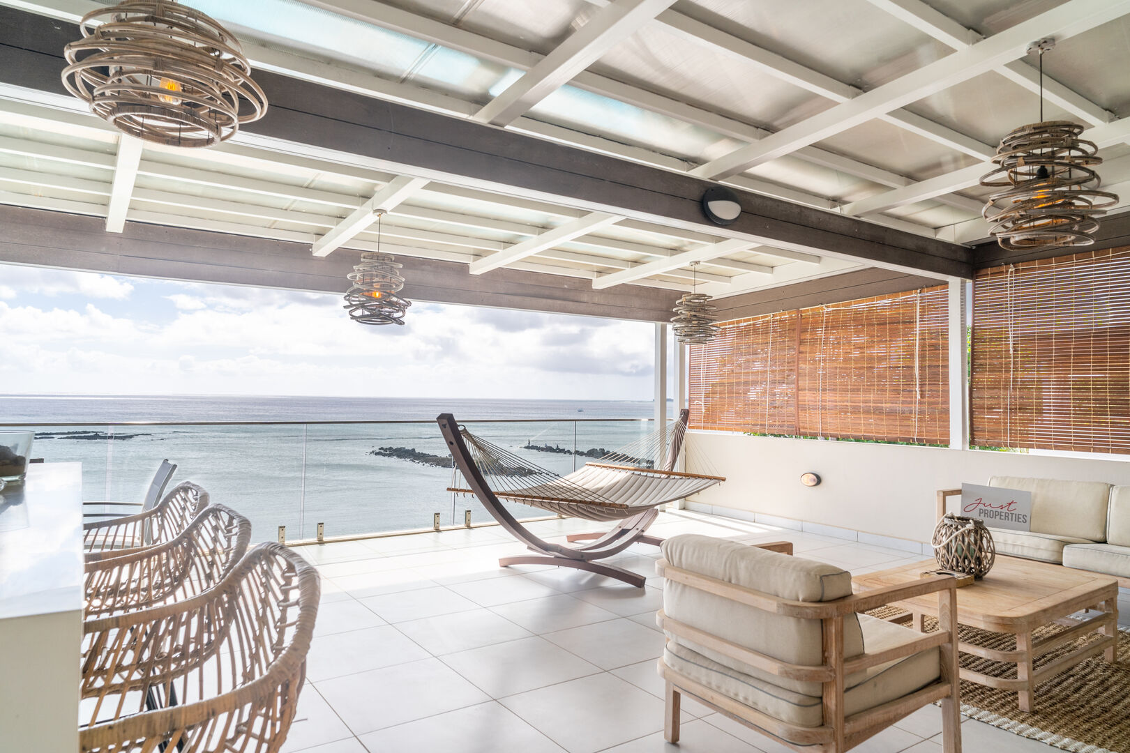 Penthouse of 3 bedrooms for rent in Pointe aux Biches, north, Mauritius – LexpressProperty.com | 830664 | Ref01