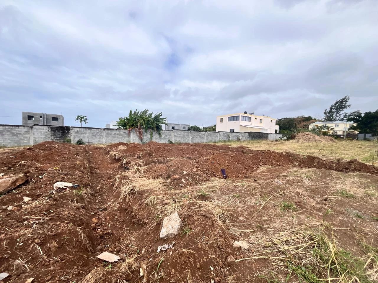 Residential land of 255.35 m2 for sale in Grand Gaube, north, Mauritius – LexpressProperty.com | 831666 | Ref01