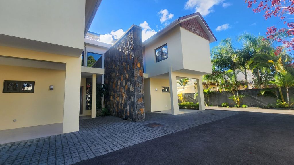 House / Villa of 3 bedrooms for rent in Abercrombie, north, Mauritius – LexpressProperty.com | 793543 | Ref01