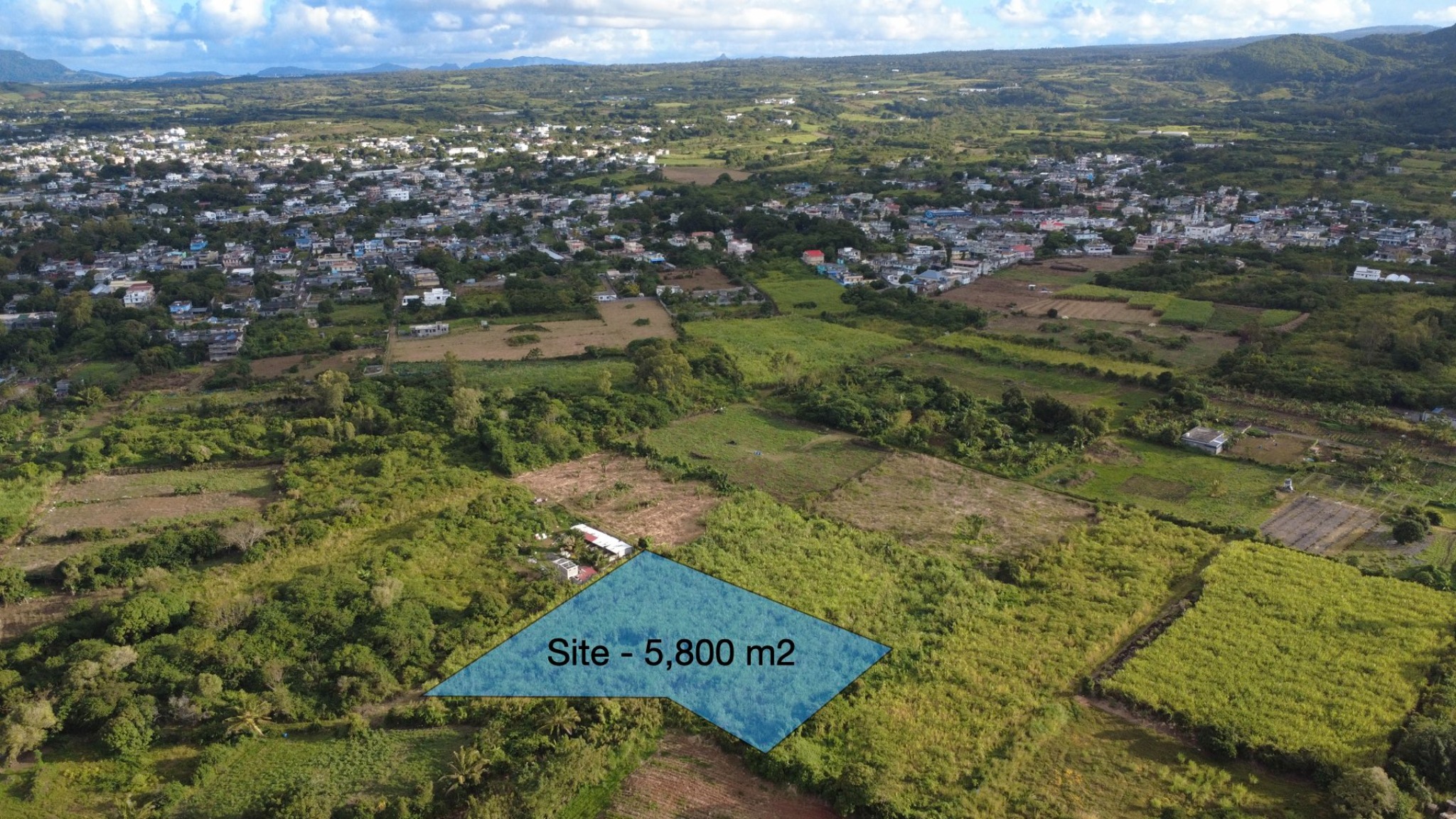 Agricultural land of 5800 m2 for sale in Bon Accueil, east, Mauritius – LexpressProperty.com | 832548 | Ref01