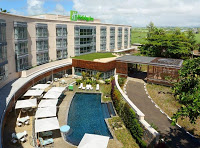 Ville aéroportuaire d'Omnicane : inauguration de l'hôtel d'affaires "Holiday Inn Mauritius Airport Hotel" à Plaisance, Ile Maurice