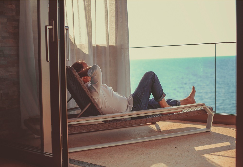Living by the sea... Some rules to follow!